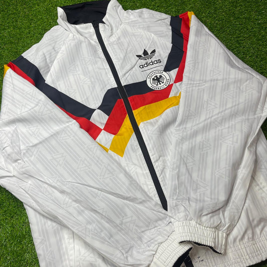 Germany 90's Retro Windbreaker Jacket White