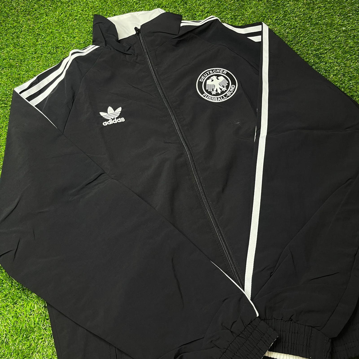 Germany 90's Retro Windbreaker Jacket Black